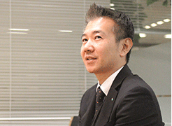 宮平 晋吾